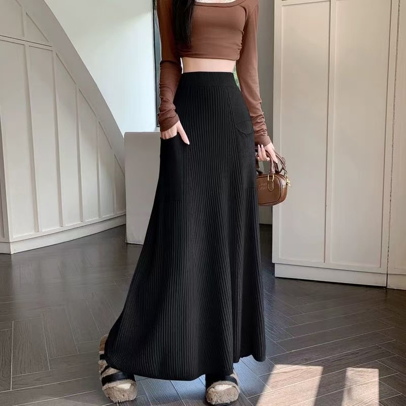 Versatile Knit A-Line Skirt - Image 3