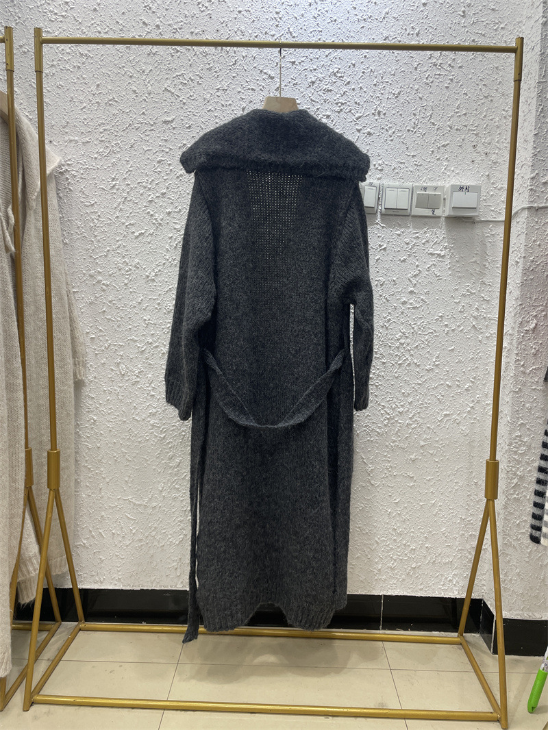 Lazy Style 2025 Autumn and Winter New Korean Style Long Elegant Knitted Cardigan Sweater Women's Long Design Outer Wear - Image 4