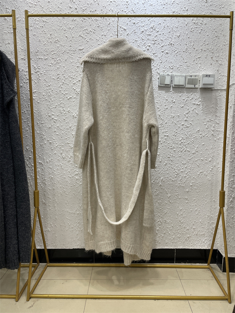 Lazy Style 2025 Autumn and Winter New Korean Style Long Elegant Knitted Cardigan Sweater Women's Long Design Outer Wear - Image 3